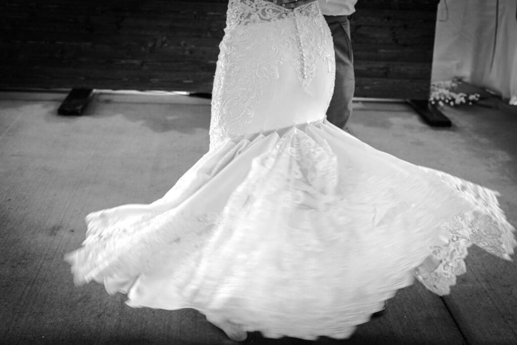 Mindi Jennings Photography wedding and engagement photographer in Minnesota MN Central MN near St. Cloud for engaged couples
