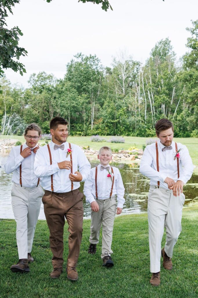Mindi Jennings Photography wedding and engagement photographer in Minnesota MN Central MN near St. Cloud