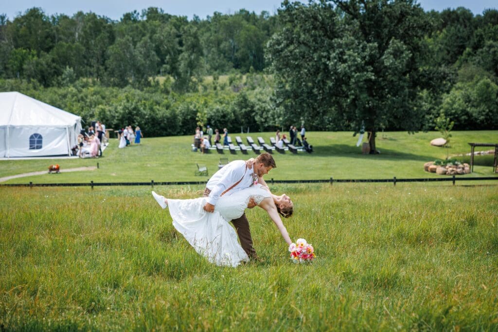 Mindi Jennings Photography wedding and engagement photographer in Minnesota MN Central MN near St. Cloud for engaged couples