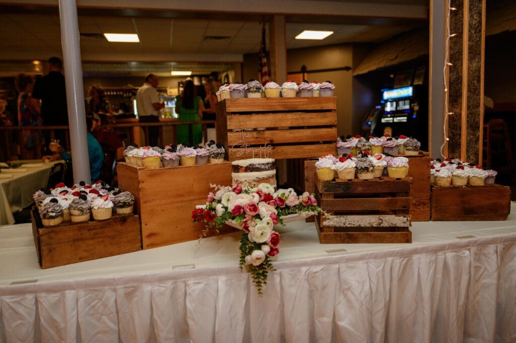 Central MN wedding photographer, true to color, little falls, minnesota, st. cloud, brainerd, onamia, pierz, hillman, milaca, photography, photographer