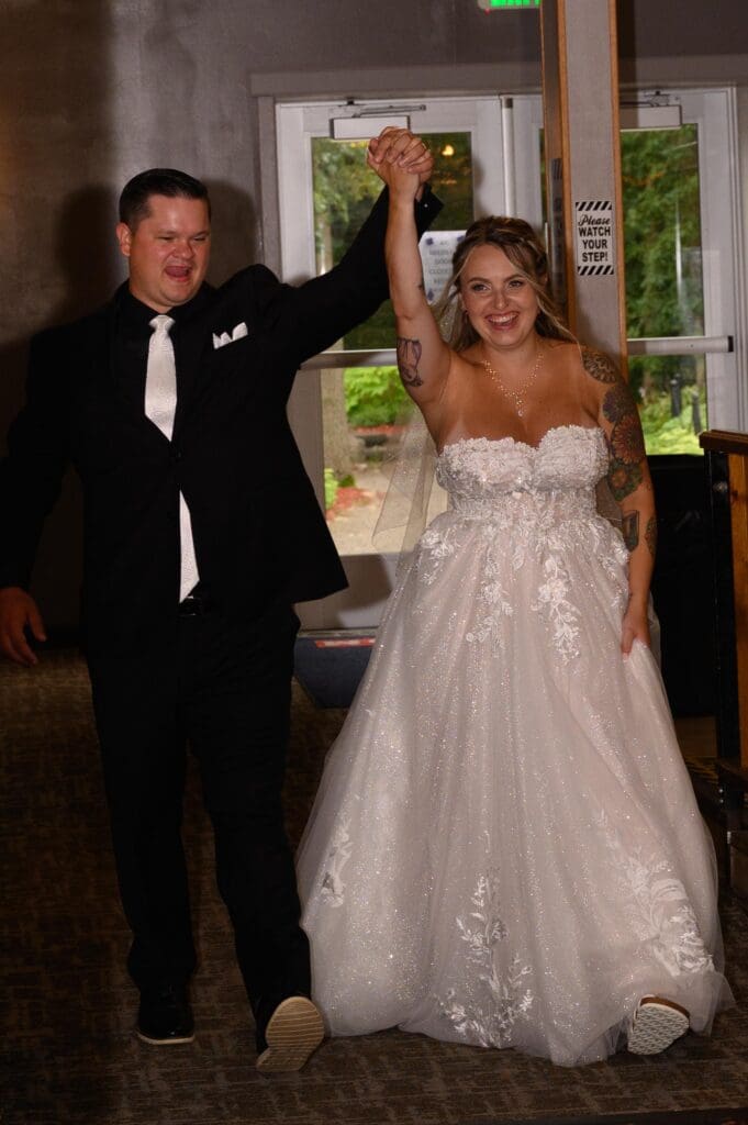 Central MN wedding photographer, true to color, little falls, minnesota, st. cloud, brainerd, onamia, pierz, hillman, milaca, photography, photographer