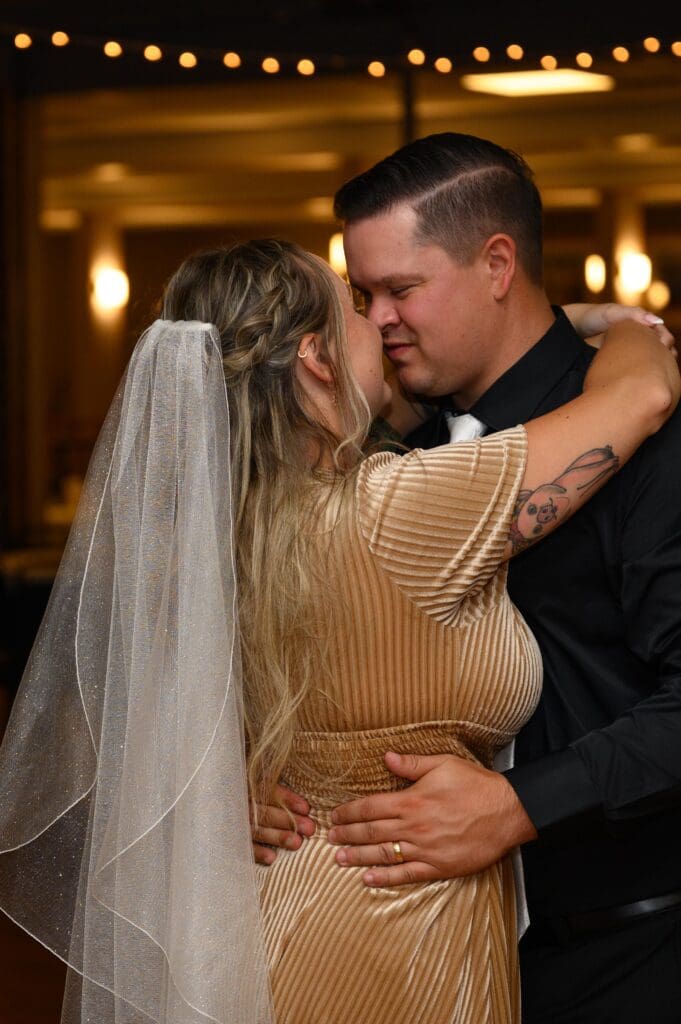 Central MN wedding photographer, true to color, little falls, minnesota, st. cloud, brainerd, onamia, pierz, hillman, milaca, photography, photographer