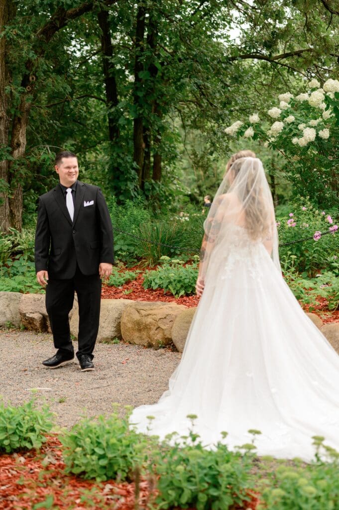 Central MN wedding photographer, true to color, little falls, minnesota, st. cloud, brainerd, onamia, pierz, hillman, milaca, photography, photographer