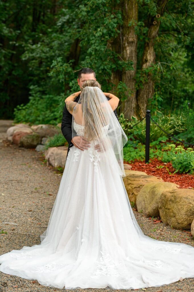 Central MN wedding photographer, true to color, little falls, minnesota, st. cloud, brainerd, onamia, pierz, hillman, milaca, photography, photographer