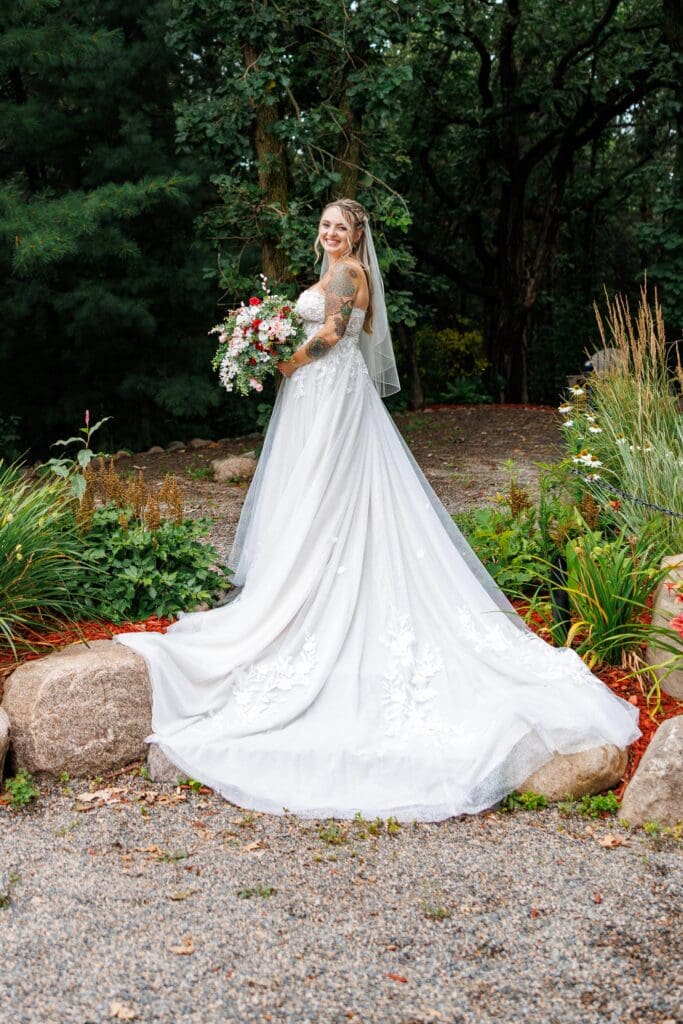 Central MN wedding photographer, true to color, little falls, minnesota, st. cloud, brainerd, onamia, pierz, hillman, milaca, photography, photographer